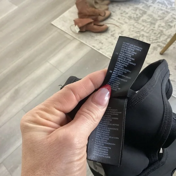 Alexander Wang Sports Bra X H&M Black Logo Size 6 - Picture 13 of 13